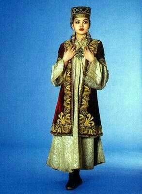 Turan Kazakhstan Clothes, Kazakh Clothing, National Clothes, National Dress, Folk Dresses, Folk Costume, Central Asia, Fantasy Fashion, Traditional Dresses