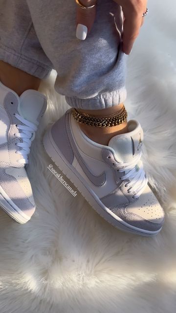 SneakHers™ Canada ❀ Female Focused on Instagram: "the prettiest sneaker of 2024?🩵🧚🏻🥹 details↓  🦋AVAILABLE ON OUR SITE IN BlO🦋  With the Olympics in France, we’re thrilled to introduce you all to the Jordan 1 Low Paris! 🏅👟🧚🏻 🤩💫🛼 This summer we’re bringing back PRETTY SHOES!! a no brainer if you’re looking for a unique and neutral pastel sneaker to rock in the warmer months 🩵Anklets also available!   Jordan is blessing us with a restock of these iconic kicks that originally took the sneaker world by storm 🤩 With its dreamy pastel shades and sleek mix of whites and greys, this shoe was a must-have then and it’s a must-have now! 🙂‍↔️🌟💫 Now shipping to USA & Canada, UAE, Australia, NZ & parts of Europe • LINK IN BIO 🩵🩵🩵  #pastelaesthetic #olympics #sneakers #dunklow #dunks Pretty Jordans Shoes, Dunk Lows Aesthetic, Baddie Shoes Sneakers, Style Dunks, Barbie Dunks, Dunks Pink, Female Sneakerhead, Jordan Shoes Women, Jordan 1 Low Paris