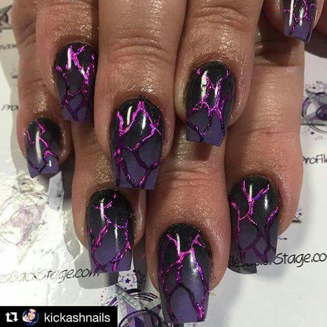 Black And Purple Nails, Nails Grunge, Halloween Nail Ideas, Dark Purple Nails, Purple Nail Art, Sculptured Nails, Purple Nail Designs, Grunge Nails, Best Nail Art Designs