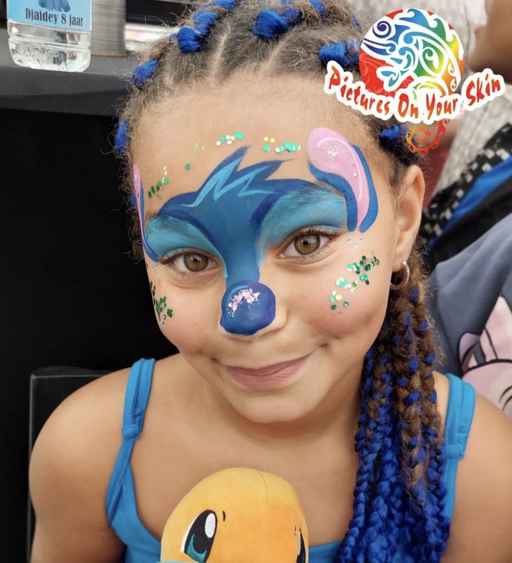 Coco Melon Face Paint, Barbie Face Painting Ideas, Stitch Face Paint Easy, How To Face Paint Step By Step, Lilo And Stitch Face Painting, Disney Face Painting Ideas, Bluey Face Painting Ideas For Kids, Face Painting Disney, Trolls Face Paint