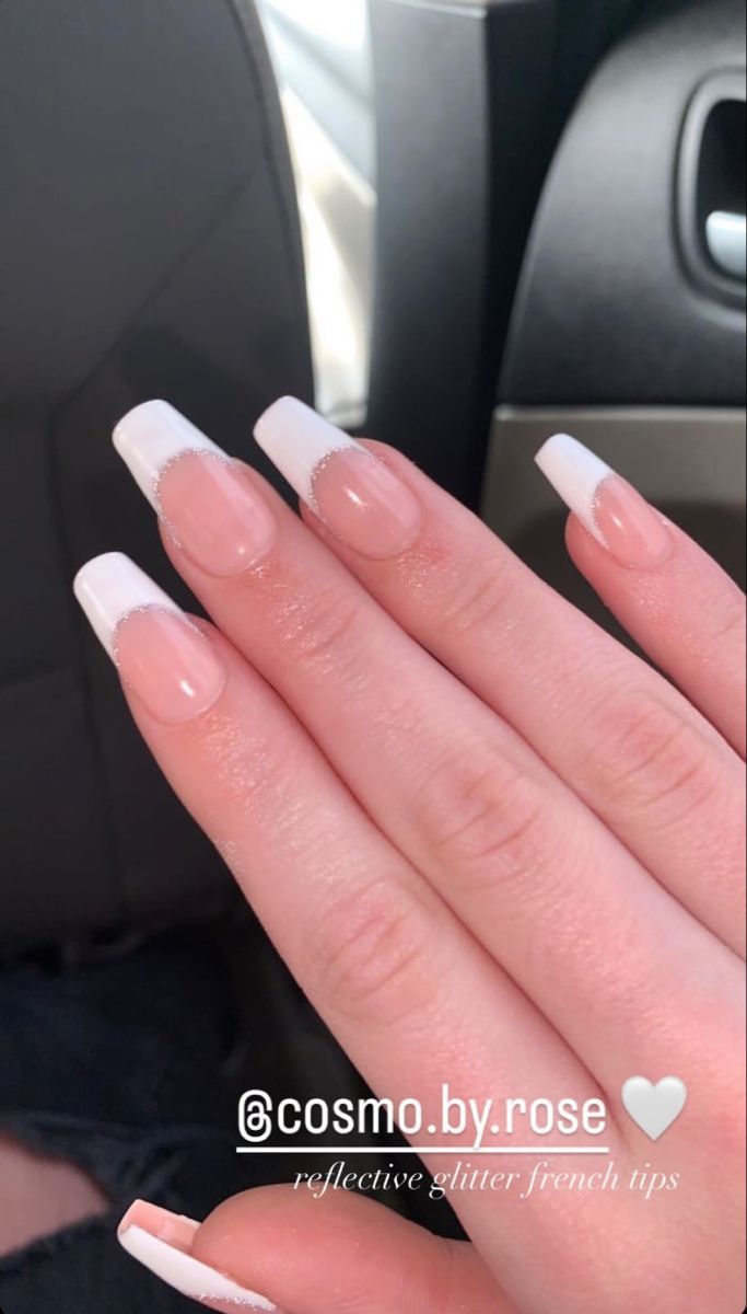 Mail Inspo French Tip, French Tip Nails White With Design, White French Tip With Silver Line, French Tips With Glitter Line, Nikkah Nails, Sparkly White French Tip Nails, White French Tip Nails With Glitter, Mail Ideas Short, White French Tip With Glitter