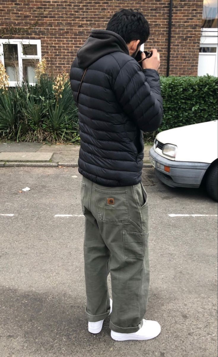 Carhartt Green Pants, Carhartt Carpenter Pants Outfit, Green Carpenter Pants Outfit Men, Styling Carhartt Pants, Green Carhartt Pants Outfit Men, Green Dickies Pants Outfit Men, Carhartt Carpenter Pants Outfit Men, Grey Carhartt Pants Outfit, Green Carpenter Pants Outfit