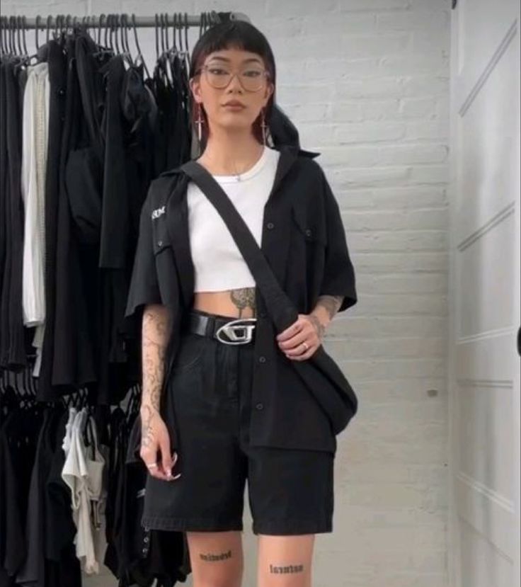 Black Shorts Outfit Summer, Alt Summer Outfits, Black Summer Outfits, Black Shorts Outfit, Black High Waisted Shorts, Summer Shorts Outfits, Casual Summer Outfits, Black Shorts, Style Board