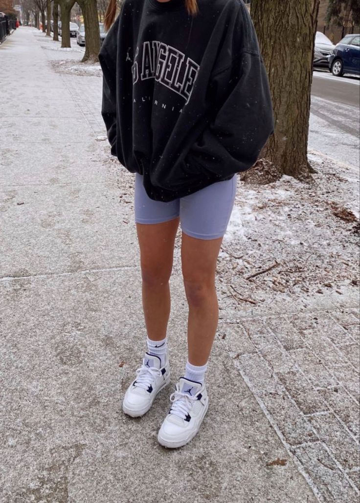 Sweatshirt And Shorts Outfit Aesthetic, Biker Shorts And Sweatshirt Outfit, Biker Shorts Outfit Aesthetic, Shorts And Sweatshirt Outfit, Purple Aesthetic Outfit, Skater Girl Outfits Aesthetic, Fits With Jordans, Basic Girl Outfit, Modest Shorts