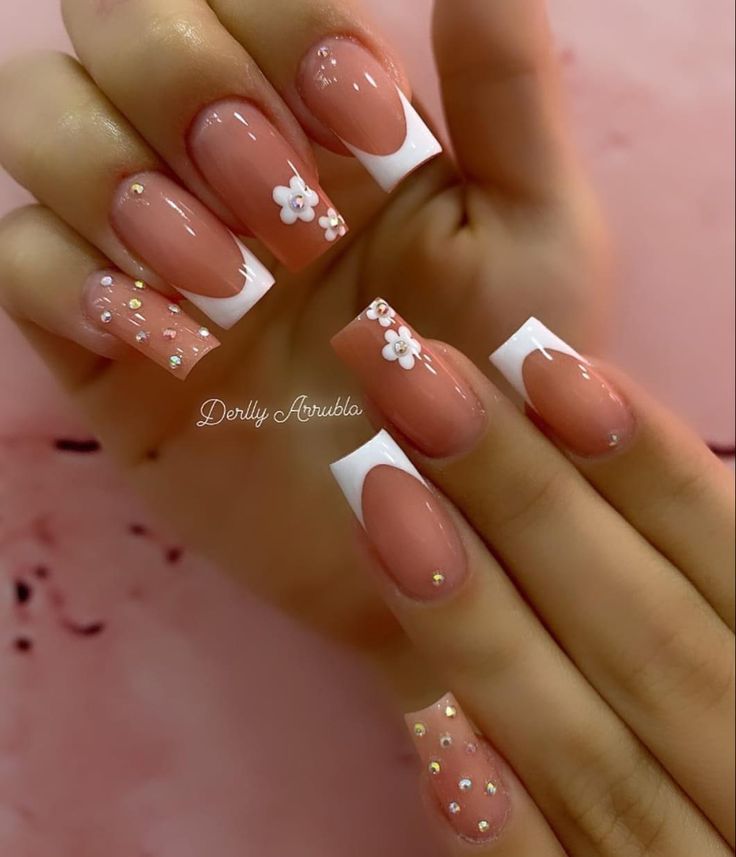 Natural Color Nail Designs, Nails Natural Color, Short Nail Set, Nail Designs Winter, Pink Tip Nails, Multicolored Nails, Latest Nail Designs, Art Guide, Nails Natural