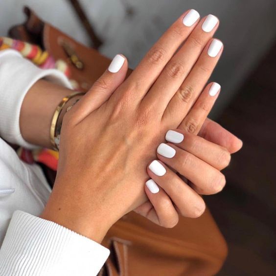 WHY I PAINT MY OWN NAILS + TIPS FOR THE BEST AT HOME MANICURE - Torey's Treasures White Shellac, Manicure Shellac, White Gel Nails, Shellac Manicure, Nails Love, White Manicure, Short Gel Nails, White Nail Designs, Short Nail