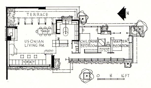 the floor plan for an apartment with two levels