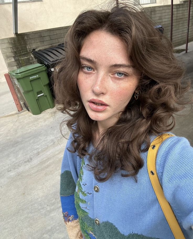 Sydney Melman, Angels Beauty, Best Friend Pictures Tumblr, Face Art Makeup, Olive Skin, Golden Hair, Cute Makeup Looks, Highlights Brown Hair, Cute Makeup