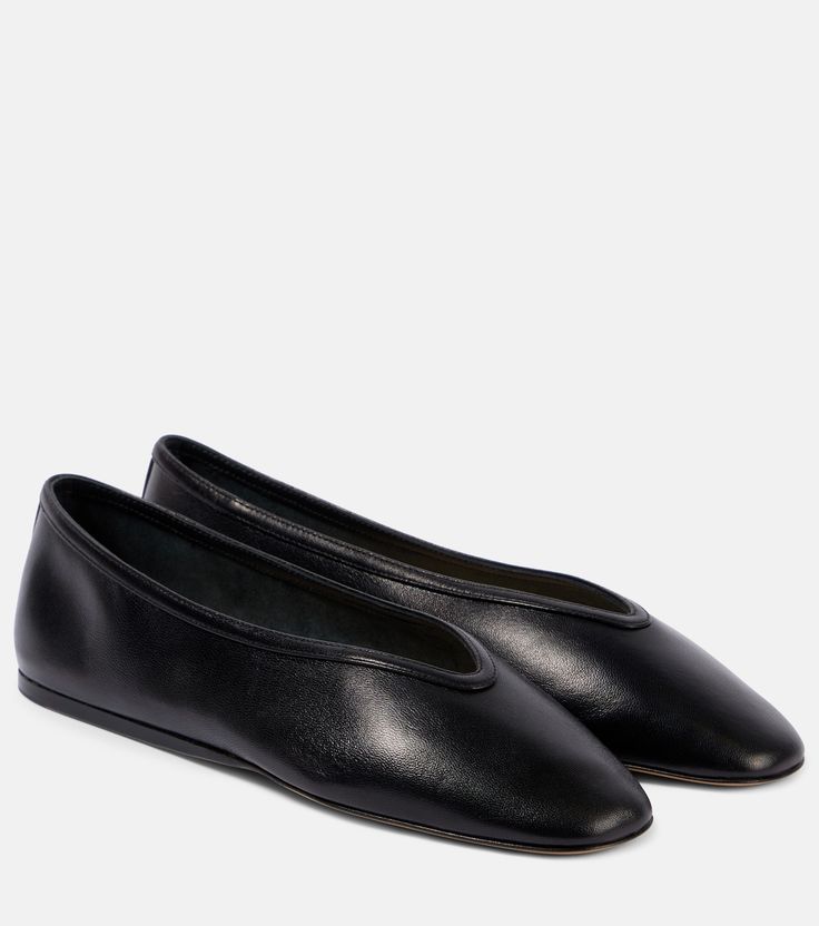 Luna leather ballet flats in black - Le Monde Beryl | Mytheresa Classic Slip-on Calf Leather Ballet Flats, Calf Leather Ballet Flats With Almond Toe, Rubber Sole Ballet Flats For Galas, Slip-on Calf Leather Ballet Flats With Almond Toe, Galas Ballet Flats With Rubber Sole, Calf Leather Slip-on Ballet Flats With Almond Toe, Evening Ballet Flats With Leather Sole, Black Leather Ballet Flats With Textured Sole, Luxury Slip-on Ballet Flats With Rubber Sole