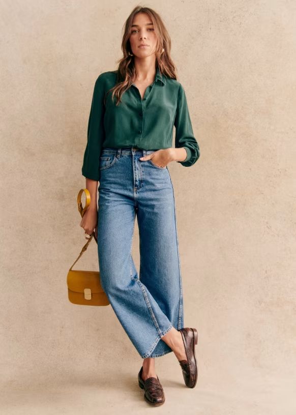 Le Crop - Denim - GOTS organic cotton - S�ézane Sezane Style Fall, Denim And Loafers, Cropped Jeans Outfit, Most Comfortable Jeans, Style Parisienne, Look Jean, Estilo Indie, Best Eye Makeup, Paris Mode