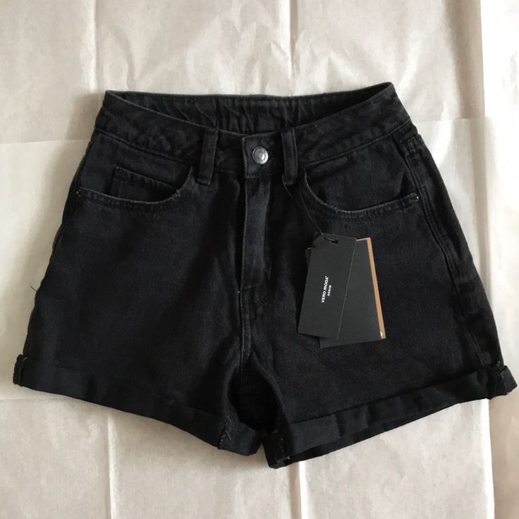 Vero Moda Black Denim Mom Shorts, Size Xs Petite. Nwt. Perfect Condition. These Shorts Run Small; I Normally Wear Size 25/00/0 Pants And These Are Tight On Me. Black High Waist Jean Shorts For Streetwear, High Waist Black Jean Shorts For Streetwear, High Rise Solid Cotton Jean Shorts, High Rise Solid Color Cotton Jean Shorts, Solid Color High-rise Cotton Jean Shorts, High-rise Solid Color Cotton Jean Shorts, Trendy Solid Color Shorts For Streetwear, High Rise Black Cotton Shorts, Black High Rise Cotton Shorts