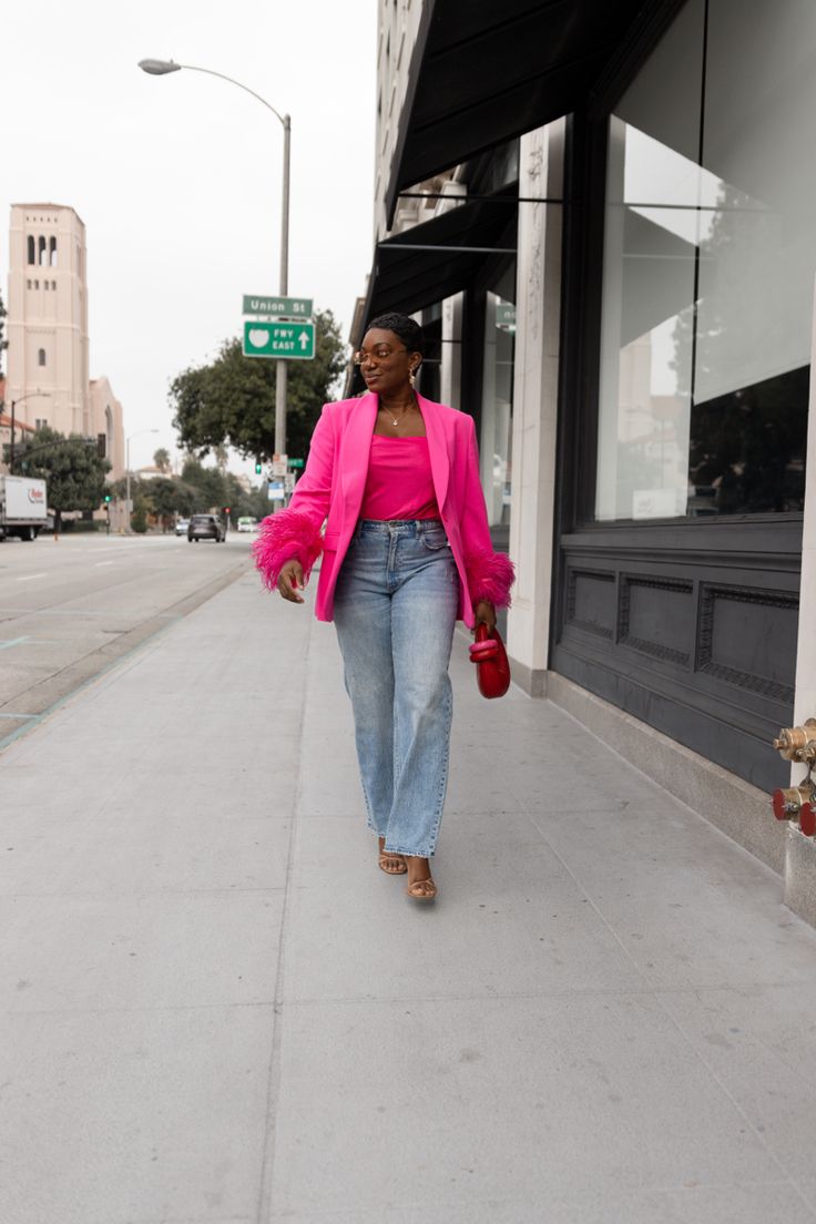 Pink Feather Blazer Outfit Inspo, pink festher blazer, pink blazer, galentines day outfit, valentines day outfit, pink outfit, hot pink outfit, pink casual outfit Pink Casual Outfit, Hot Pink Blazer Outfit, Pink Blazer Outfit, Outfit Inspo Pink, Hair Stripes, Hot Pink Outfit, Hot Pink Bag, Girls Night Outfit, Lace Closure Hairstyles