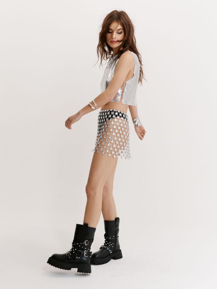 sparkly festival outfit Festival Outfit Ideas, Rave Festival Outfits, Festival Aesthetic, Retro Band, Leg Split, Festival Shop, Festival Accessories, Festival Clothing, Rave Festival