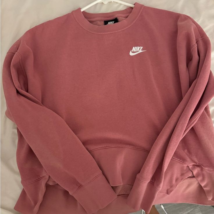 Crew Neck Brand Nike, Very Cute And Simple In Brand New Quality Besides A Little Mark On The Front But It Is Barely Noticeable Hoodies Womens Nike, Nike Long Sleeve Sweats For Spring, Basic Pink Sweatshirt For Fall, Trendy Nike Long Sleeve Sweatshirt, Casual Nike Sweats, Pink Cozy Crew Neck Hoodie, Comfy Pink Top With Ribbed Cuffs, Pink Casual Sweats For Fall, Cozy Pink Crew Neck Hoodie