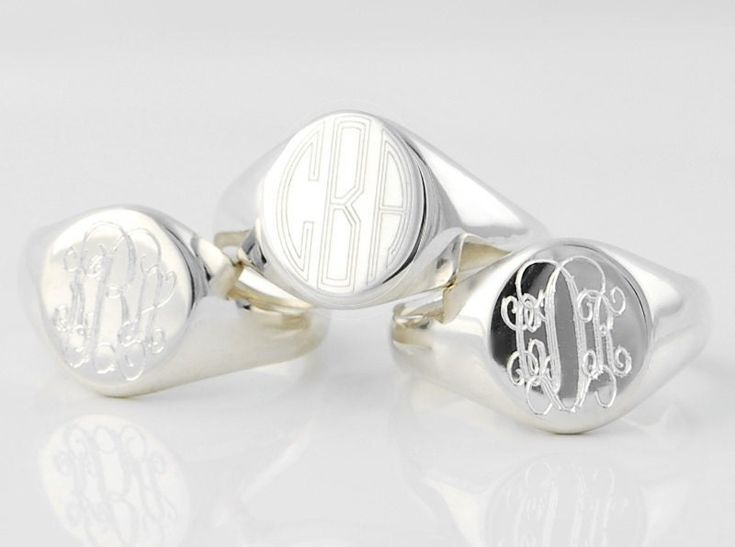 Classic Monogram Signet Ring in pure sterling silver The shank tapers to 3mm making it comfortable to wear. The signet on this ring is solid. * Choose from US ring size 3, 4, 5, 6, 7, 8, 9, 10 & 11 &12 (sizes are unisex) * Solid .925 Sterling Silver ~ Hallmarked * Features an oval signet that measures approximately 11 x 9 mm for personalization (varies by ring size) PERSONALIZATION OPTIONS ✤ Choice of three monogram styles/fonts for two or more initials (see third image) ✤ Choose any fon Jacksonville Beach, Engraved Initials, Classic Monogram, Signet Rings, Silver Signet Ring, I Love Jewelry, Memorial Jewelry, February Birth Stone, Ring Vintage