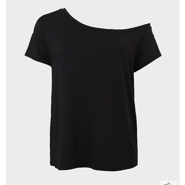 Awesome Top. New With Tags. Torrid. Black Active Off Shoulder Tee. Bundle And Save! Off The Shoulder Black Shirt, Off Shoulder Tee Shirt, Off Shoulder T-shirt, Off Shoulder Shirts, Off The Shoulder Tee Shirt, Off The Shoulder Tshirt, Obx Clothes, Over The Shoulder Shirt, Off The Shoulder T Shirt