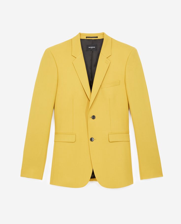 Cette Veste Habillée En Laine Éclipsera Tous Vos Ensembles De Costumes Monochromes De La Saison. Elle Revêt Une Tonalité Jaune Moutarde Particulièrement Moderne Et Lumineuse, Qui Saura Rehausser Votre Teint. Légèrement Stretch, Le Modèle Reprend Les Détails Phares De Notre Gamme Business Comme La Fermeture Boutonnée, Le Col Cranté Et Les Manches Longues. Tirez Le Meilleur Parti De Cette Veste Pour Homme Avec Son Pantalon De Tailleur Assorti, Une Chemise Imprimée Et Une Paire De Richelieus. Yellow Fitted Suit For Formal Occasions, Yellow Fitted Blazer For Formal Occasions, Yellow Fitted Formal Blazer, Yellow Fitted Formal Suits, Fitted Yellow Formal Blazer, Yellow Notch Lapel Suit For Work, Yellow Notch Lapel Suits For Work, Yellow Notch Lapel Elegant Suit, Yellow Notch Lapel Suit For Formal Occasions