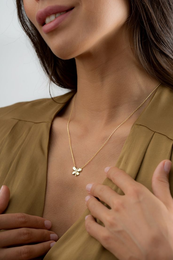 10k 14k 18k Solid Gold Diamond Butterfly Necklace Pendant, Minimalist Gold Butterfly Jewelry, Tiny Gold Diamond Necklace, Anniversary Gift FEATURES * Solid Gold (real gold, not gold plated or gold filled material) * Gold Karat: 10K (417) - 14K (585) - 18K (750) (optional) * Pendant Height: 0.57 Inches (1.45 cm) * Pendant Width: 0.53 Inches (1.34 cm) * Available Gold Color: Yellow gold, rose gold and white gold (optional) * Diamond weight: 0.05 ct * Diamond color: G-H Color * Diamond clarity: SI Dainty Sterling Silver Necklace In Yellow Gold, Delicate 14k Gold Charm Necklaces For Anniversary, Delicate Yellow Gold Charm Necklaces With Clavicle Chain, Delicate Yellow Gold Charm Necklace With Clavicle Chain, Dainty Yellow Gold Sterling Silver Charm Necklaces, Delicate 14k Gold Necklace, Dainty Yellow Gold Flower Pendant Jewelry, Dainty Yellow Gold Necklace As Gift For Her, Elegant Charm Necklace In Recycled Gold As A Gift