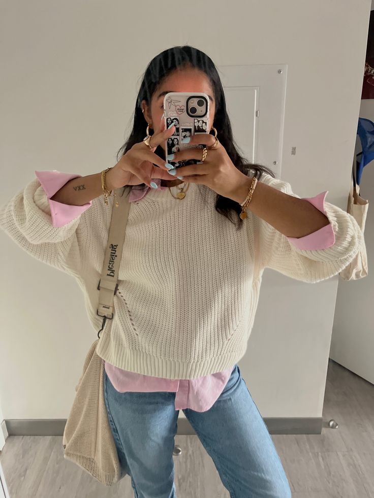 Sweater Over Blouse Outfit, Shirt Under Jumper Outfits, Sweater With Under Shirt, Shirt Under Jumper, Layered White Shirt Outfit, Pink Button Up Sweater Outfit, Pink Shirt Winter Outfit, Layered Sweater Outfits Collared Shirts, T Shirt Under Sweater Outfit