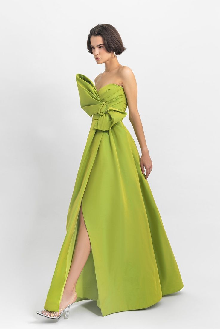 Description Green A-line, Long dress Sleeveless Open neckline Taffeta Dry Clean Evening Dress Made in Lebanon GMS23 6973LD Tafeta Dress, Garden Party Outfit, Structured Dress, Taffeta Dress, Dress Sleeveless, Formal Gowns, On The Side, Mother Of The Bride Dresses, Lebanon