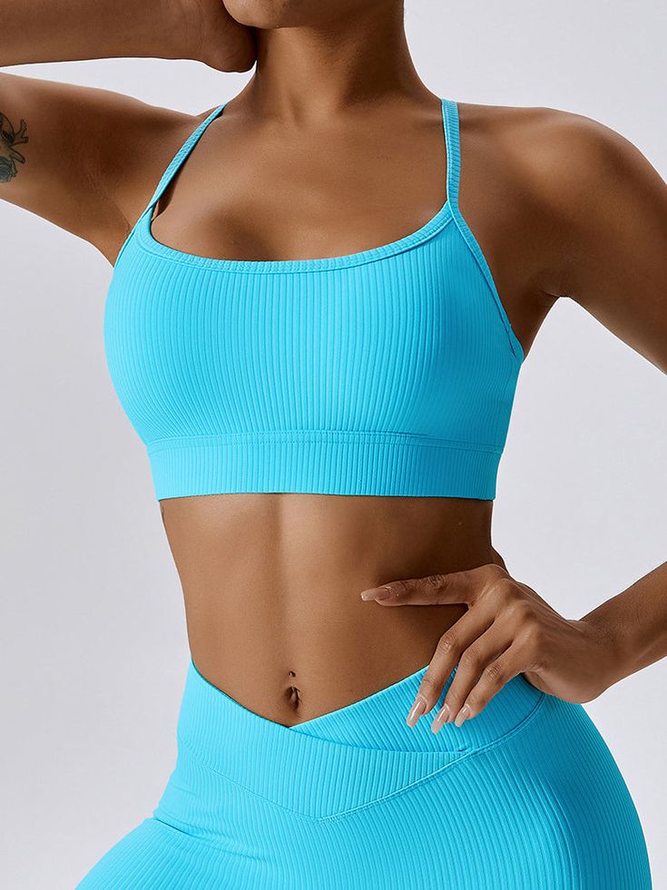 PRODUCT FEATURES: Light Support. Open Back Bra Breathable.Quick-dry. Moisture absorption. Wear-tested by our in-house team for the perfect fit. FABRICATION: 78% Nylon 22% Spandex Sweat-wicking technology that can remove moisture from your body ?LENGTH: S-20cm(7.9inch) M?-21cm (8.3inch) L?-22cm (8.7inch) XL?-23cm (9.1inch) Open Back Bra, Back Yoga, Body Skirt, Slip Shorts, Supportive Sports Bras, Pilates Yoga, Strapless Bandeau, Backless Design, Yoga Set