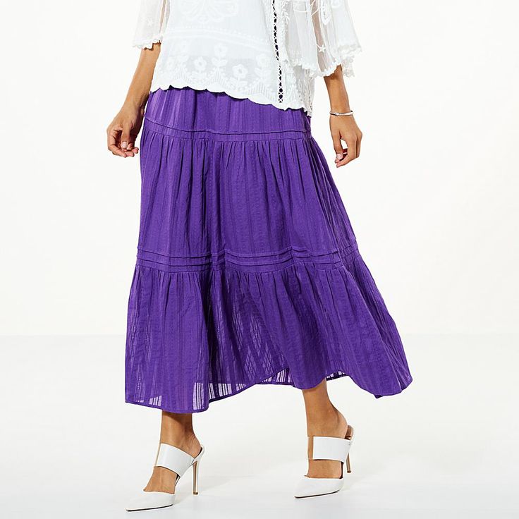 Antthony Tiered Skirt with Pockets  A tiered maxi skirt is a true staple of chic, laid-back summer style — Antthony's textured cotton dobby version is a breezy piece that will make every outfit feel vacation-ready. Tiered Maxi Skirt, Urban Looks, Original Fashion, Skirt With Pockets, Draped Fabric, Tier Skirt, Tiered Skirt, Skirts With Pockets, Types Of Skirts