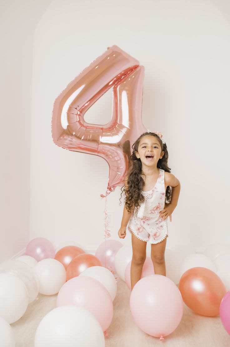 4 Year Birthday Photoshoot Ideas, Birthday Photoshoot Ideas 6 Year, 4th Birthday Girl Photoshooting, Birthday Girl Photoshooting Ideas, Toddler Girl Birthday Photoshooting Ideas, Toddler Girl Birthday Photoshooting, 4 Birthday Photoshoot Ideas, Little Birthday Girl Photoshooting, 4 Year Photoshoot Ideas