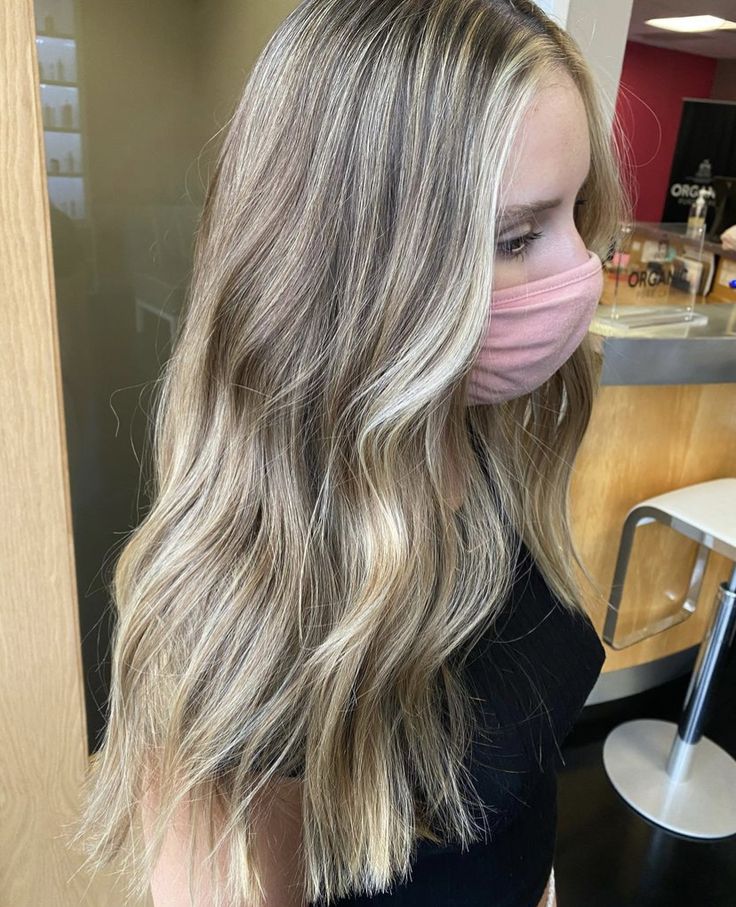 Back Go School Hairstyles, Baby Light Balayage, Blonde Highlights With Money Piece, Highlights Money Piece, Spring 2023 Hair, Hair Money Piece, Light Balayage, Highlights Low Lights, Blonde Hair With Roots