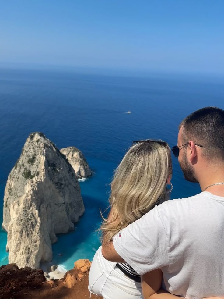 Zakynthos, Greece, Myzithres, Viewpoint, Couple, travel, blue water, beach, ocean Greece Couple Pictures, Zakynthos Photo Ideas, Zakynthos Aesthetic, Couple Holiday Photos, Couple Greece, Greece Couple, Crete Greece Chania, Couples Holiday Photos, Polaroid Camera Pictures