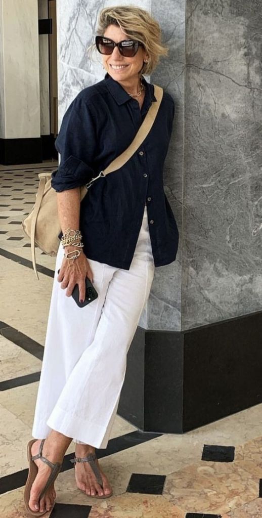 Adrette Outfits, White Pants Outfit, Stylish Outfits For Women Over 50, Over 60 Fashion, Stil Elegant, 50 Style, 60 Fashion, Mode Casual, Over 50 Womens Fashion