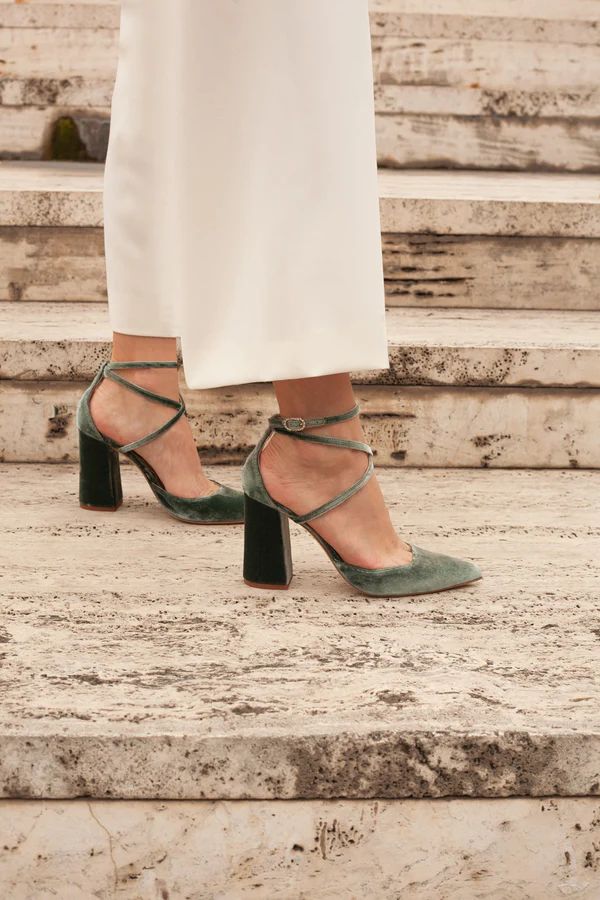 flordeasoka | GRETA EGEO bridal shoes Bridal High Heels, Teal Shoes, Heels Green, Velvet Block Heels, Bridal Heels, Wedding Guest Shoes, Most Comfortable Shoes, Point Shoes, Womens Wedding Shoes