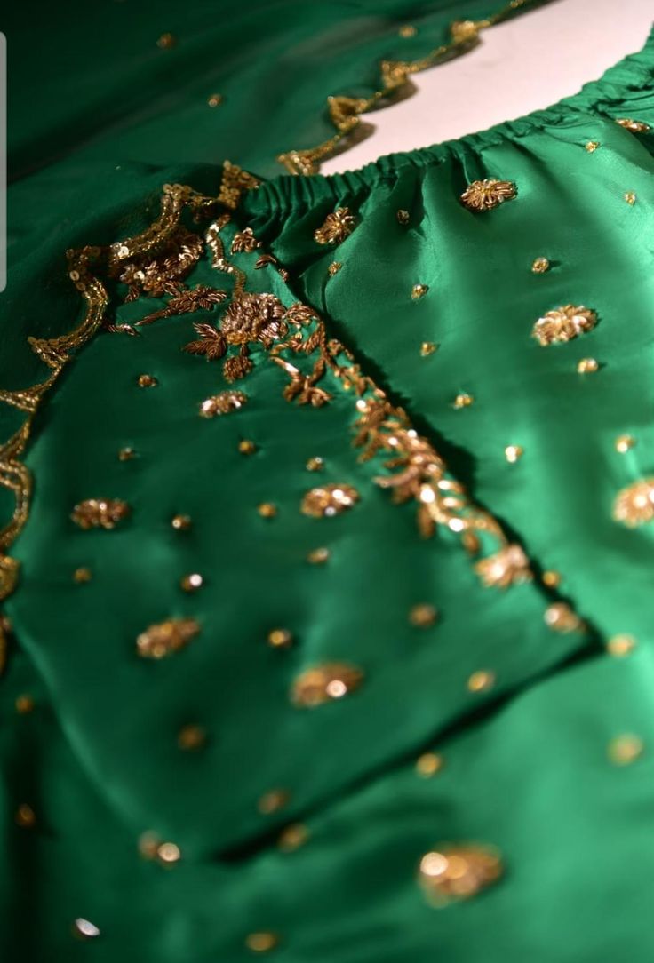 Green Dupatta With Gold Embroidery For Wedding, Festive Green Traditional Wear With Gold Embroidery, Green Traditional Wear With Gold Embroidery For Eid, Green Traditional Wear With Handwork For Diwali, Elegant Green Traditional Wear For Festivals, Ceremonial Green Embroidered Traditional Wear, Traditional Green Wear With Gold Embroidery, Green Traditional Wear With Gold Embroidery, Ceremonial Green Traditional Wear With Zari Work