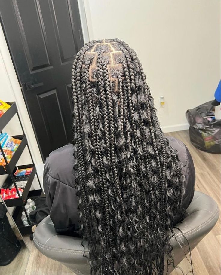 Boho Knotless Braids Big Parts, Boho Goddess Box Braids Medium, Boo Hoo Braids, Big Bohemian Knotless Braids, Medium Size Goddess Box Braids, Knotless Box Braids Large With Curls, Godness Boho Braids, Large Knotless Box Braids Boho, Bohieman Knotless Box Braids Medium