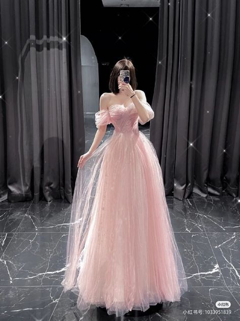 Pink Grad Dresses, Pink Grad Dress, Pink Fairy Dress, Pastel Pink Prom Dress, Prom Essentials, Pink Tulle Prom Dress, Prettiest Dresses, Xv Ideas, Light Pink Prom Dress