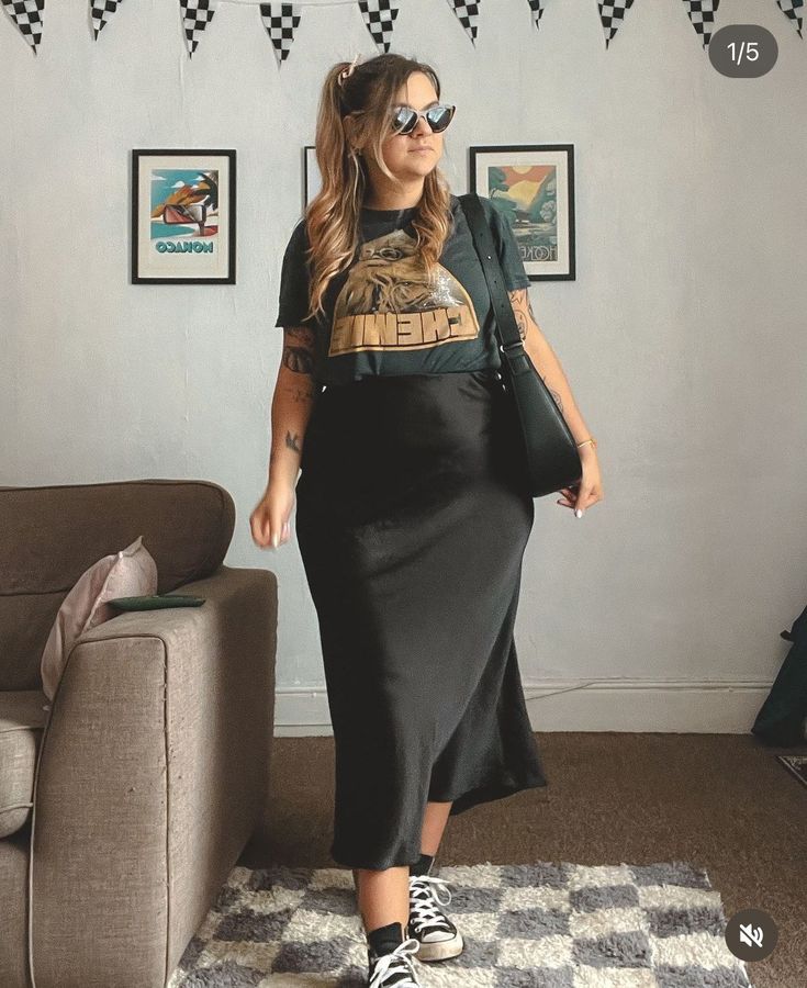 Plus Size Trip Outfits, Tshirt Over Dress Plus Size, All Black Teacher Outfit, Casual Plus Size Outfits Summer, Curve Outfits Plus Size, Business Casual Outfits For Women Plus Size, Cute Plus Size Fall Outfits, Curvy Plus Size Outfits, Fall Outfits With Boots