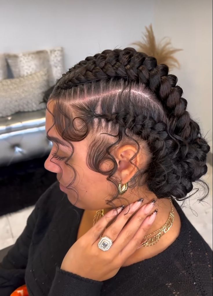 Butterfly Crown Braid, Braids Up In A Bun, Diff Hairstyles, Braided Extensions, Butterfly Braids, Protective Style Braids, Cornrows Hairstyles, Exotic Hairstyles, Two Braid Hairstyles