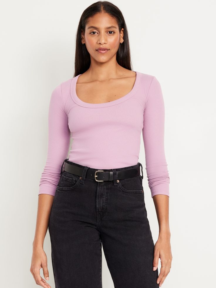 scoop neck long sleeves snug fit hits below waist models are approx.  5'9" and wear sizes s (4), l (12), and xl (18)machine wash according to the care instruction label