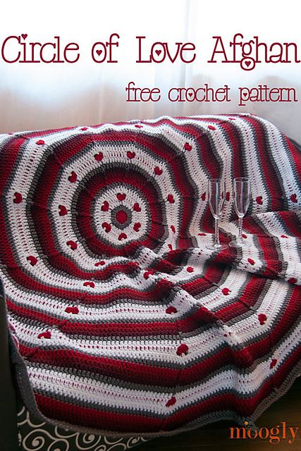 a crocheted afghan is sitting on a couch next to a window with the words, circle of love afghans free crochet pattern