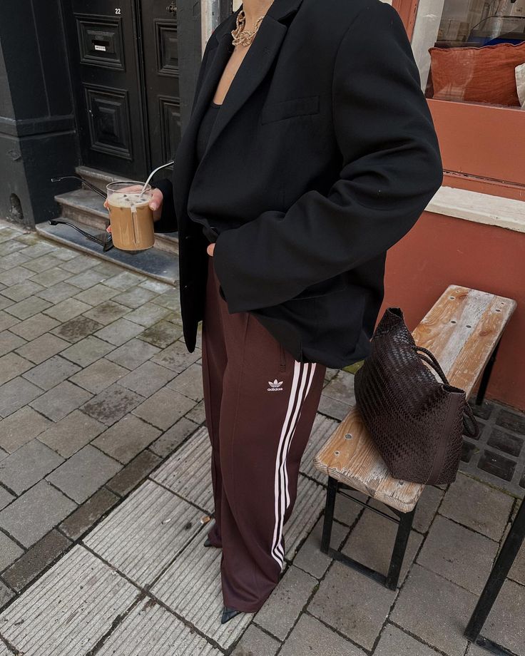 finally got my hands on these track pants 🍇 top or flop this outfit? Brown Track Pants Outfit, Track Pants Outfit Winter, Pants Outfit Dressy, Simple Winter Fashion, Adidas Track Pants Outfit, Daily Fashion Outfits, Easy Fall Style, Jogging Outfit, Track Pants Outfit