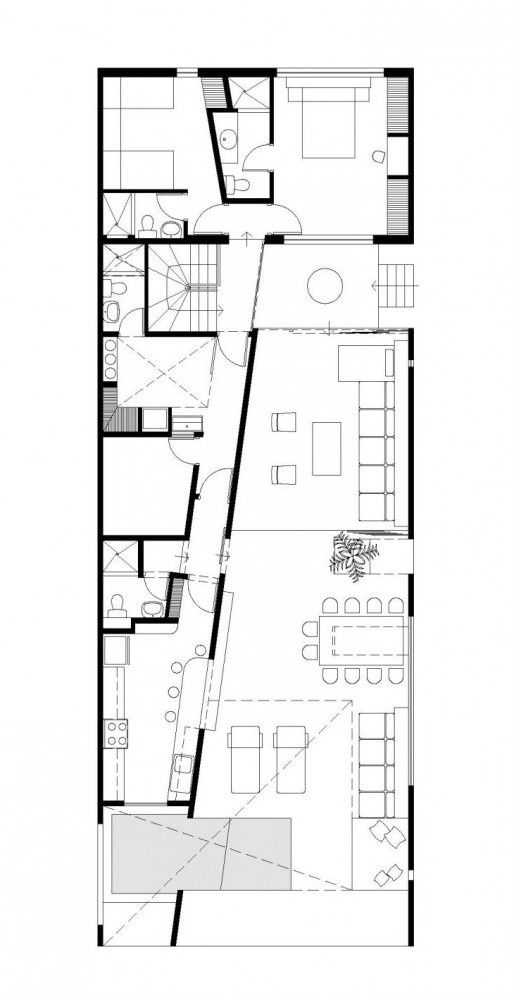 the floor plan for an office building with two floors and one room on each side