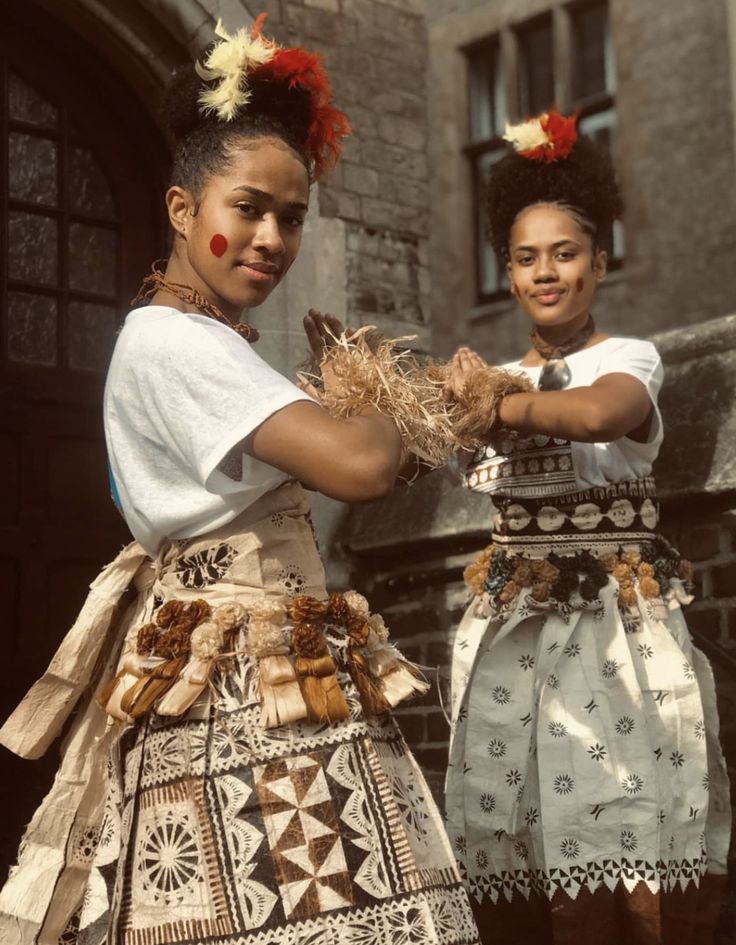 Fijians 🇫🇯 ig: takeinivula Fijian Aesthetic, Fijian Clothing, Fijian Language, Fijian People, Fijian Culture, Fiji People, Fiji Culture, Ilmu Ekonomi, Island Style Clothing