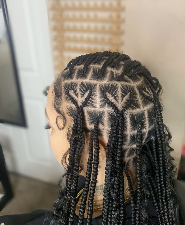 Star Cornrows Braids, Heart Fulani Braids, Heart Braids Hairstyle, Cornrow Heart, Hairstyle Ideas For Black Women, Heart Braids, Cutest Hairstyles, Feed Ins, Future Hairstyles