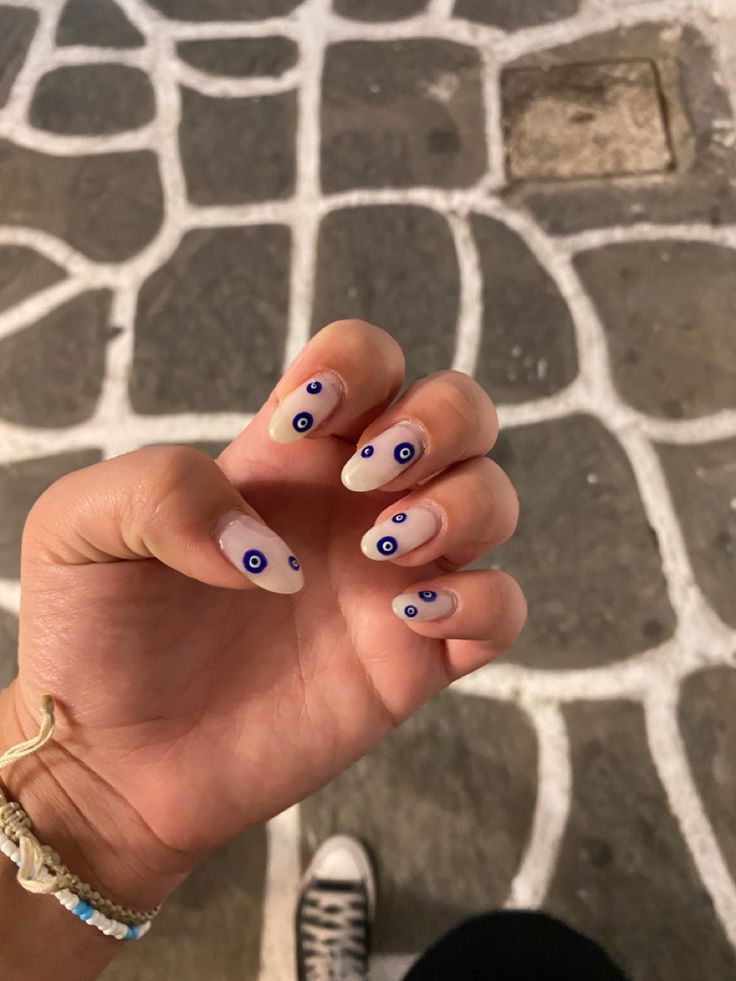 Nails Acrylic Italy, Nails With Greek Eye, Nails For Greek Holiday, Greek Island Nails, Greece Style Nails, Greece Blue Nails, Greek Eye Nail Art, Nails Europe Summer, Greek Evil Eye Nails