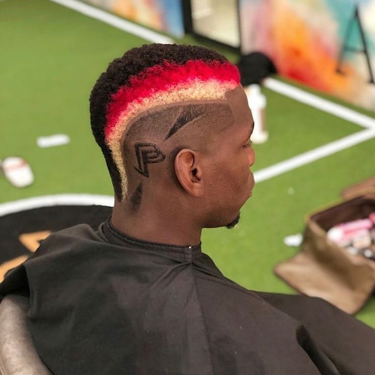 Paul Pogba - PP please Pogba Hair, Paul Pogba Haircut, Hair Tattoo Designs, Fade Haircut Curly Hair, Jheri Curl, Curly Mohawk, Curly Hair Fade, Curled Ponytail, Men Hair Color