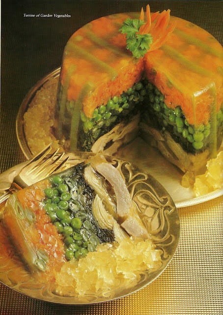 there is a cake that has been decorated with vegetables