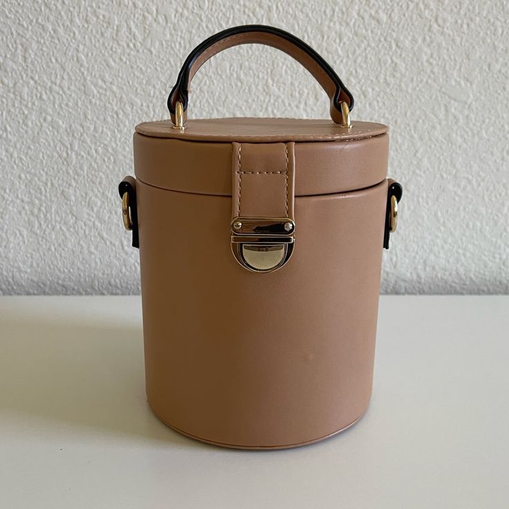 Zara Bag. Nwt. Come With A Crossbody Chain Chic Bucket Box Bag With Gold-tone Hardware, Elegant Beige Bucket-shape Satchel, Elegant Beige Bucket Shape Satchel, Zara Bucket Shoulder Bag, Chic Beige Bucket-shaped Satchel, Chic Beige Bucket Shaped Satchel, Zara Bucket Bag With Removable Pouch For Everyday, Beige Bucket Box Bag With Detachable Strap, Chic Zara Bucket Bag For Travel