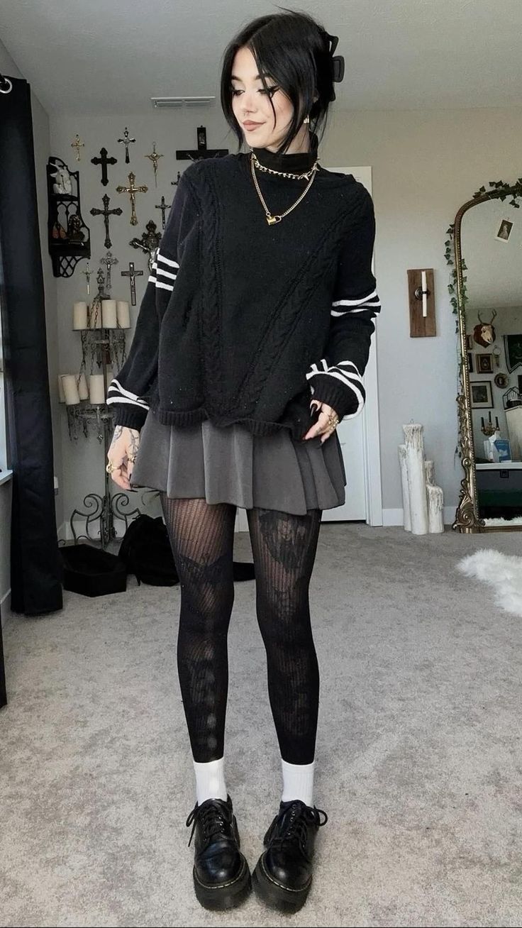 Thanksgiving Outfit Grunge, Gothic Core Outfit, Alt Holiday Outfits, Gen Z Style Aesthetic, Layered Goth Outfit, Goth Brunch Outfit, Punk Professional Outfits, Gothic Office Outfit, Adult Goth Fashion