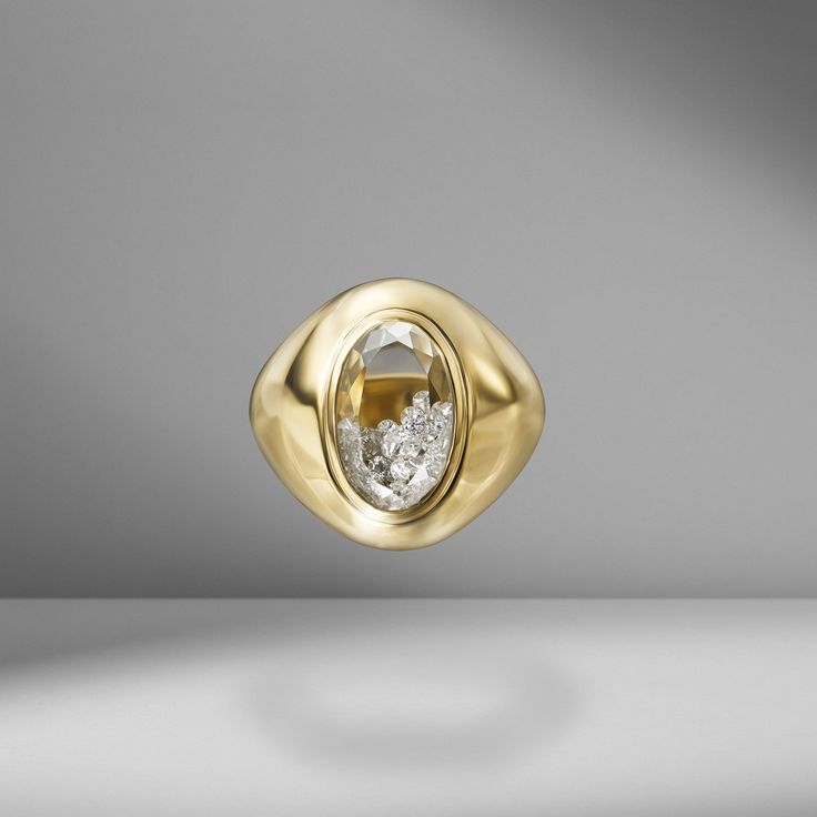 Dedinho Signet Pinky Ring – Material Good Signet Pinky Ring, Shaker Design, Pinky Ring, Diamond Sizes, White Sapphire, Signet Ring, Timeless Pieces, Loose Diamonds, Floating