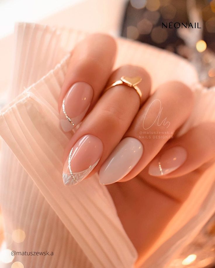 White Nail Designs ❤ White nail designs are the stunning rave of the moment for fashion-forward brides. Check out these designs with white nail polish. #wedding #bride #weddingforward #weddingnails #whiteweddingnails Ongles Beiges, Graduation Nails, Valentine Nails, Colorful Nails, Manicure Tips, White Nail Designs, Bride Nails, Bridal Nails, Prom Nails