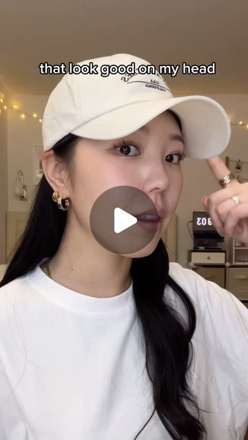 Hybee | Content for Good 🐾 | 🧢 tips for the summer!

It only took me buying 174939 hats to realize: “Oh wow. Nothing looks good o my egg head 😂”

Especially... | Instagram Style Hats Casual Outfit, How To Look Cute In A Baseball Hat, Hat With Short Hair, Hat Tip, Souvenir Store, Cap Fashion, Casual Hat, Ball Cap, Hat Fashion